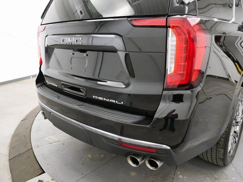 Used 2024 GMC Yukon Denali Ultimate AWD/4WD image 9
