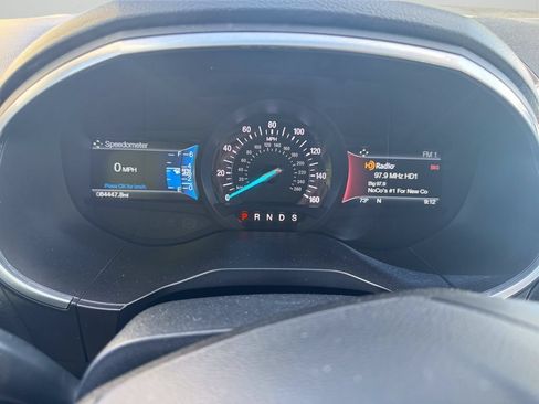 Used 2018 Ford Edge Titanium w/ Technology Package AWD/4WD image 10