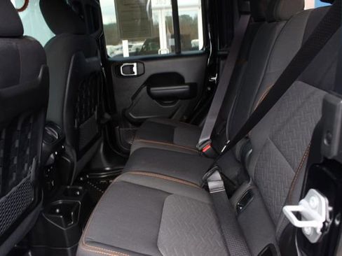 Used 2023 Jeep Gladiator Mojave w/ Trailer Tow Package image 47