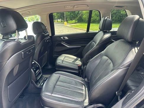 Used 2020 BMW X7 xDrive40i w/ Executive Package AWD/4WD image 14