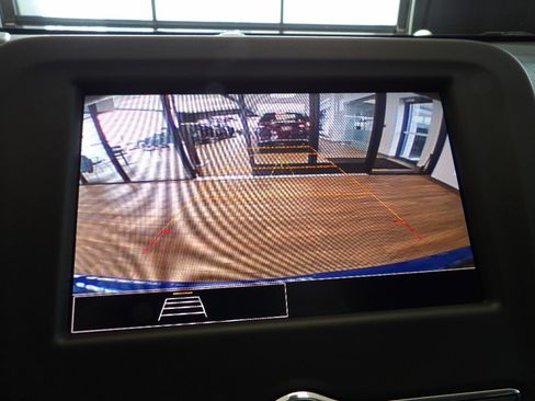 Used 2024 Chevrolet Equinox LT w/ LPO, Floor Liner Package image 36