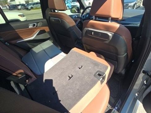 Used 2024 BMW X5 xDrive40i w/ M Sport Package image 25