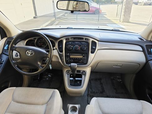 Used 2001 Toyota Highlander 4WD V6 image 13