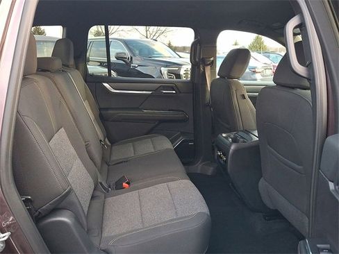 Certified 2025 GMC Acadia Elevation image 25