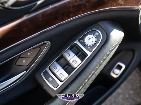 Used 2018 Mercedes-Benz S 560 4MATIC Sedan image 42