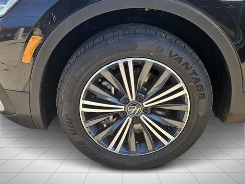 Used 2024 Volkswagen Tiguan Wolfsburg Edition image 5
