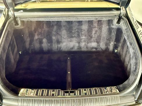Used 2015 Rolls-Royce Phantom Sedan RWD image 35