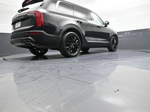 Certified 2022 Kia Telluride SX w/ SX Prestige Package AWD/4WD image 32