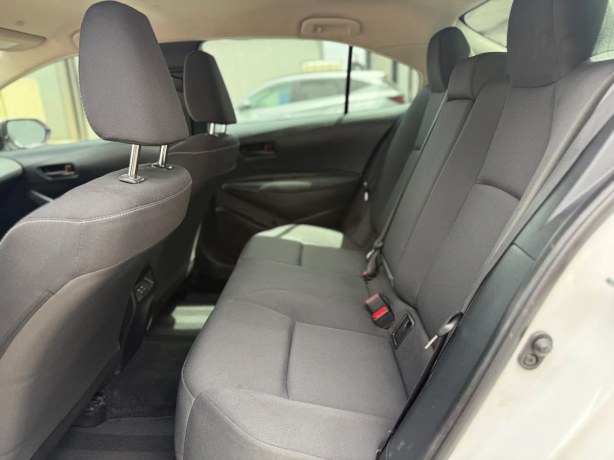 Used 2024 Toyota Corolla LE FWD image 40