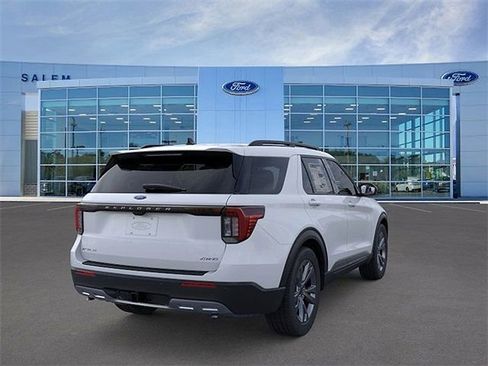 New 2026 Ford Explorer Active w/ Active Comfort Package image 8