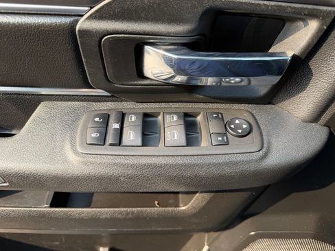 Used 2022 RAM 1500 Warlock AWD/4WD image 23