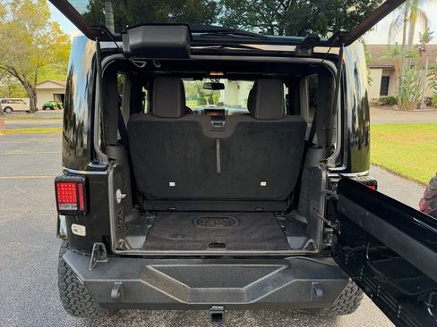 Used 2015 Jeep Wrangler Sahara w/ Connectivity Group image 29