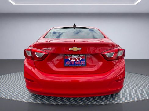 Used 2019 Chevrolet Cruze LS FWD image 5
