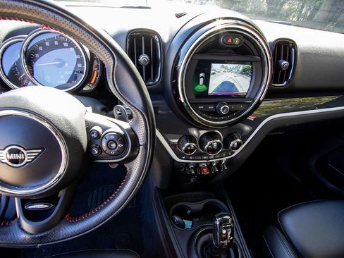 Used 2020 MINI Cooper Countryman S w/ Premium Package image 14