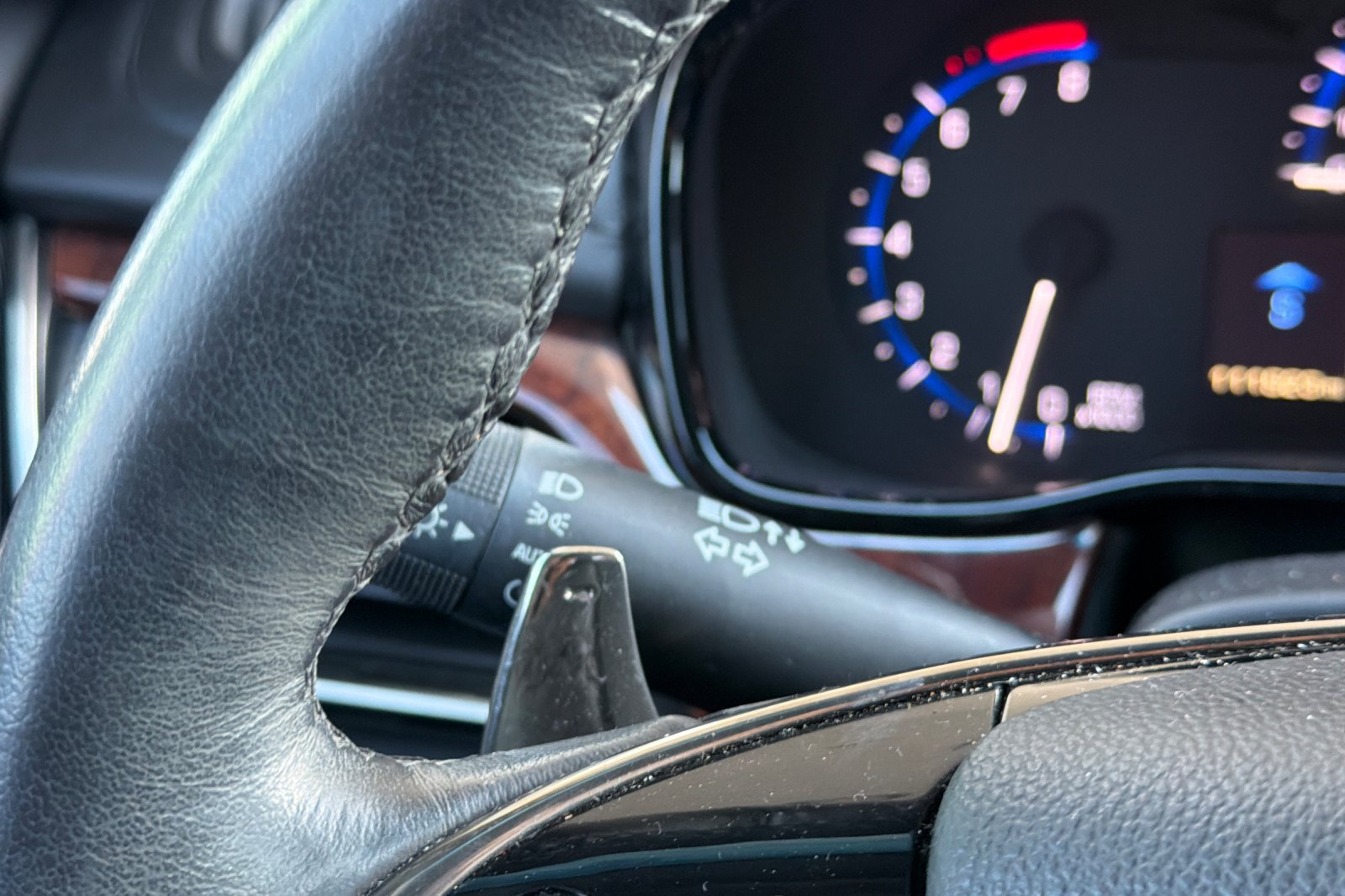 Used 2014 Cadillac CTS Luxury RWD image 30