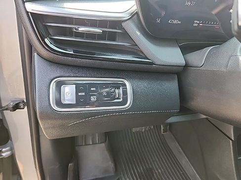 Certified 2025 Buick Enclave Sport Touring w/ Power Package AWD/4WD image 14