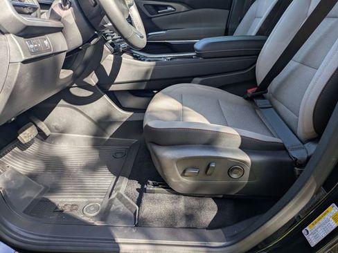 New 2026 Chevrolet Traverse LT image 10