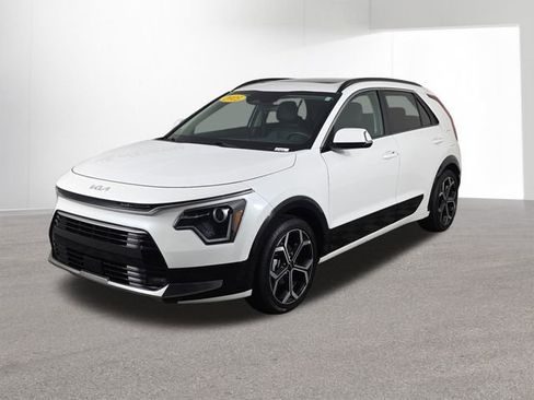 Certified 2025 Kia Niro EX Touring image 45