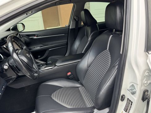 Used 2018 Toyota Camry SE w/ Protection Package (Q2) FWD image 15