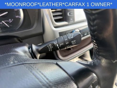 Used 2019 Toyota Highlander Limited Platinum AWD/4WD image 32