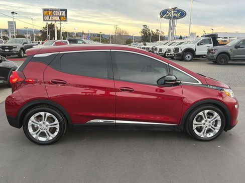 Used 2021 Chevrolet Bolt LT image 4