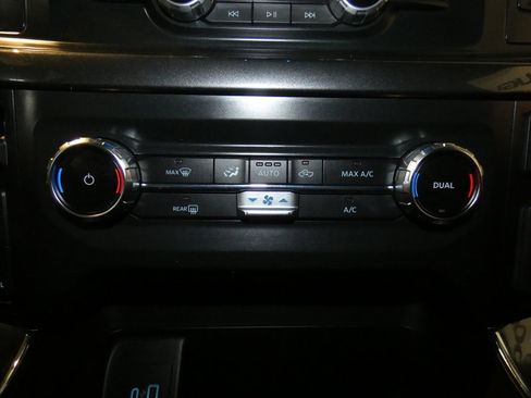 Used 2022 Ford F150 XLT w/ Equipment Group 301A Mid image 16