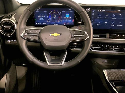 Used 2025 Chevrolet Equinox LT image 5