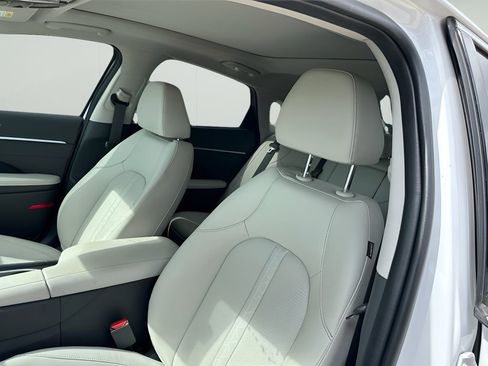 Used 2024 Hyundai Sonata Limited image 26