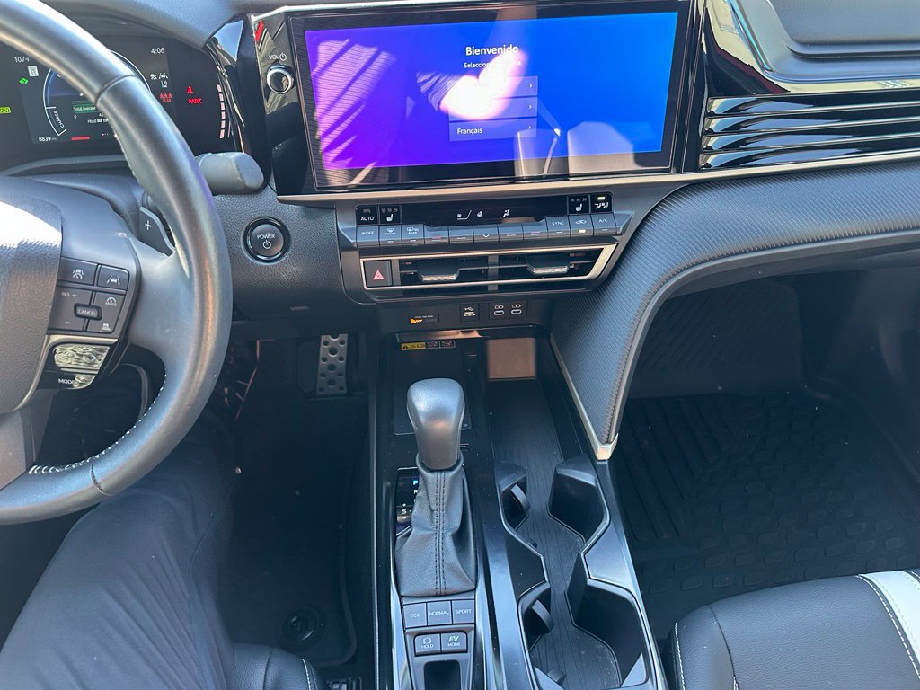 Used 2025 Toyota Camry SE w/ Multimedia Upgrade Package FWD image 11