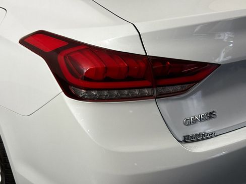 Used 2016 Hyundai Genesis 3.8 RWD image 36