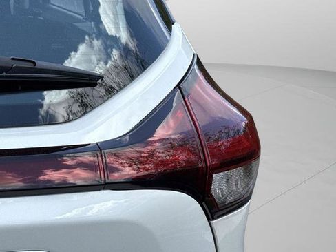 Certified 2024 Nissan Kicks SV FWD image 3