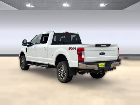 Used 2019 Ford F250 Lariat w/ Lariat Value Package image 3