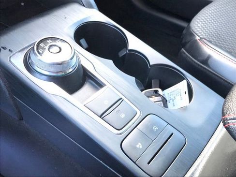 Used 2024 Ford Escape ST-Line image 12