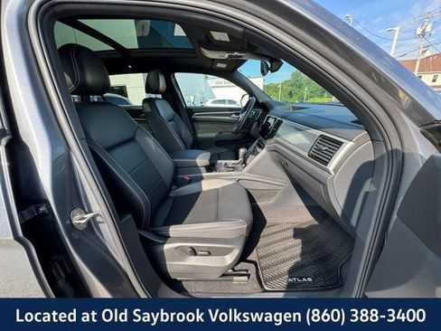 Certified 2023 Volkswagen Atlas Cross Sport SEL AWD/4WD image 25