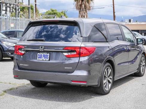 Certified 2024 Honda Odyssey Touring image 9