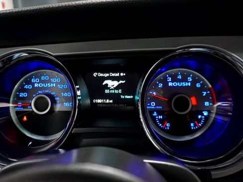 Used 2013 Ford Mustang GT Premium w/ Electronics Pkg RWD image 10