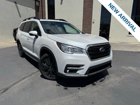 Used 2022 Subaru Ascent Limited w/ Technology Package AWD/4WD image 1