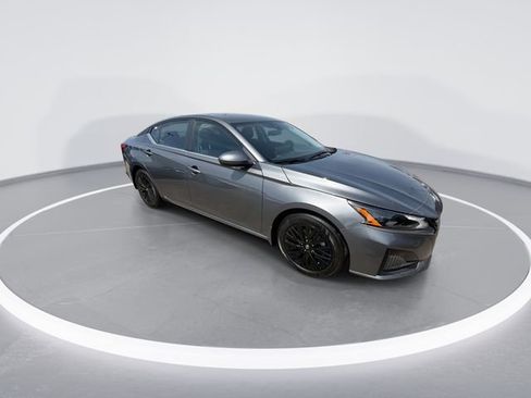 New 2026 Nissan Altima 2.5 SV image 2