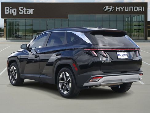 Used 2025 Hyundai Tucson SEL FWD image 3