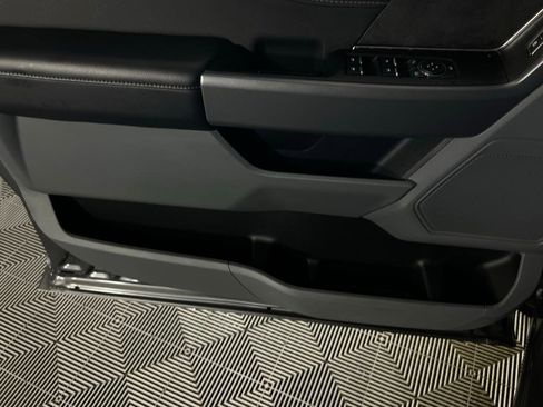 Used 2025 Ford F150 XLT image 23