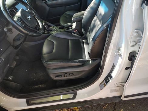 Used 2019 Kia Niro Touring image 5