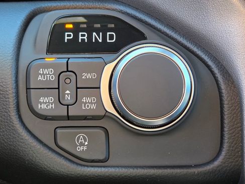 New 2026 RAM 1500 Big Horn AWD/4WD image 14