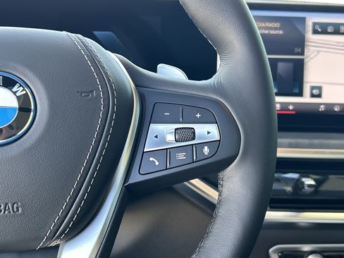 New 2026 BMW X5 xDrive50e image 31