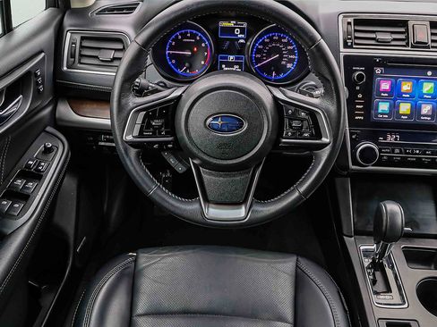 Used 2018 Subaru Outback 3.6R Limited image 17