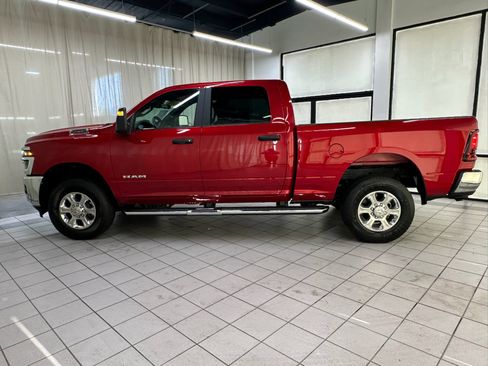 Used 2026 RAM 2500 Big Horn AWD/4WD image 10