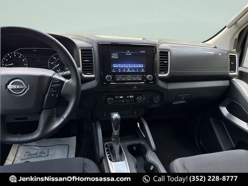 Certified 2023 Nissan Frontier SV w/ Technology Package image 27