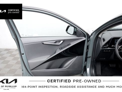 Certified 2024 Kia Niro Wind w/ Wind Preserve Package FWD image 10