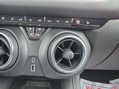 Certified 2023 Chevrolet Blazer LT w/ Convenience Package image 19