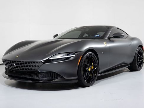 Used 2024 Ferrari Roma image 11