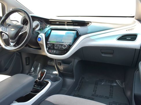Used 2017 Chevrolet Bolt LT FWD image 12